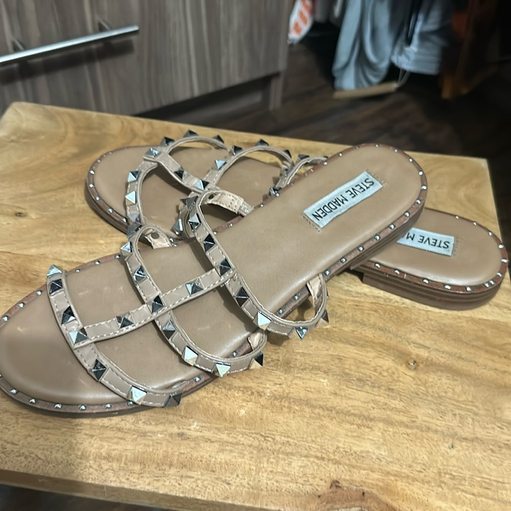 STEVE MADDEN SIZE 9.5